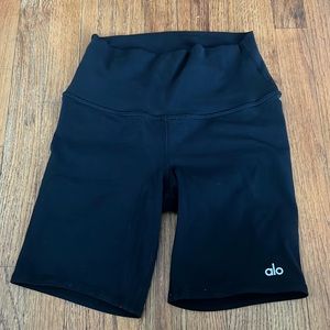 Alo High-Waist Biker Short 7”